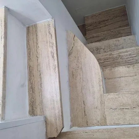 La Tana Del Bianconiglio * Ostuni